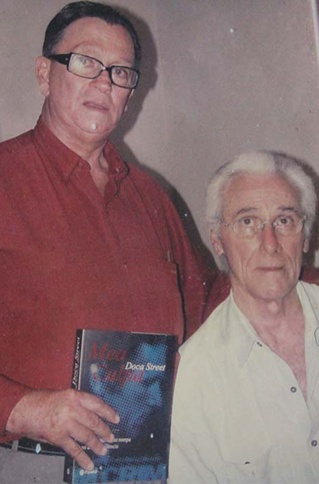 O advogado Paulo “Badhu” e Doca Street no lançamento do livro “Mea Culpa”